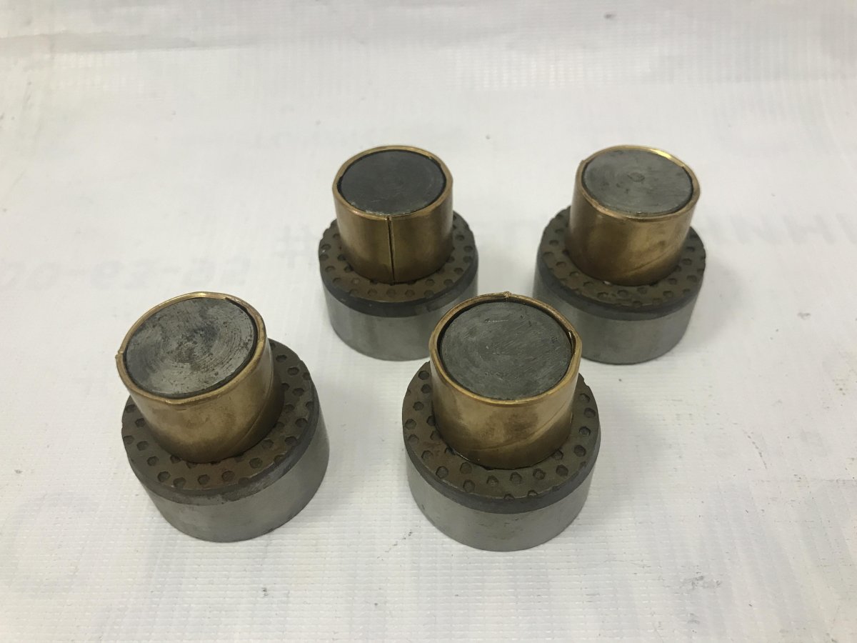 Шкворня УАЗ 469