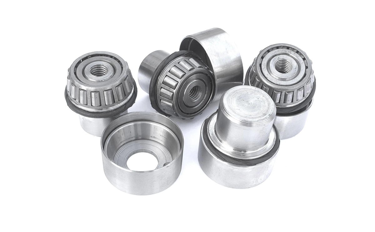 Шкворень УАЗ 452 на подшипниках