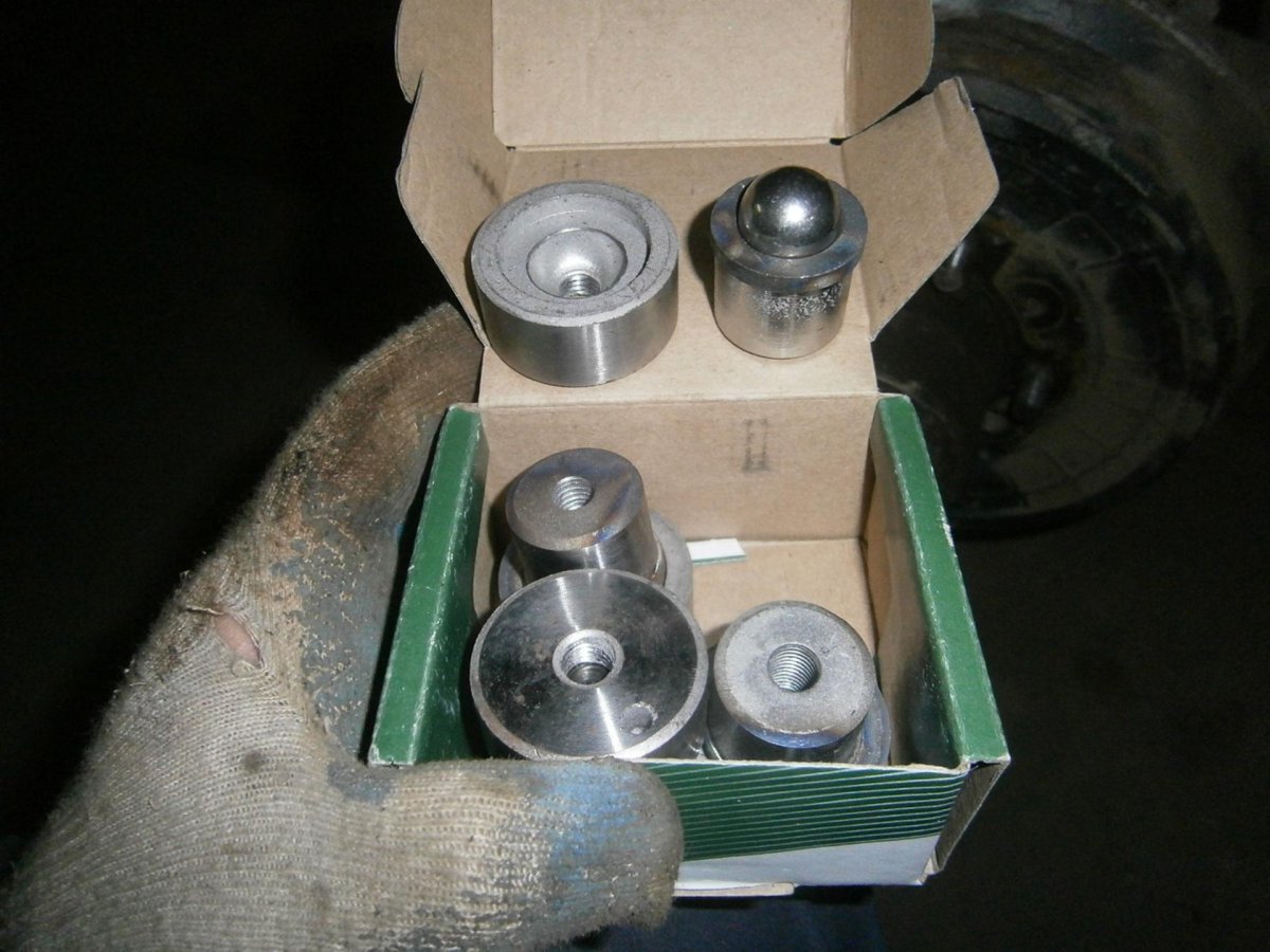 Шкворня на УАЗ 3303