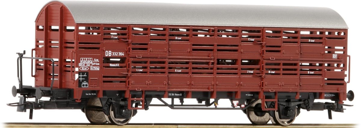 Крытый вагон Roco 66646