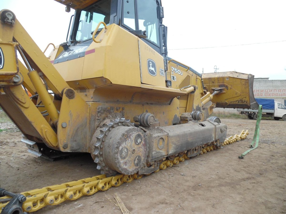 Сегменты на бульдозер Джон Дир 750