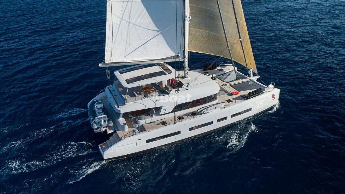 Лагун 77 катамаран
