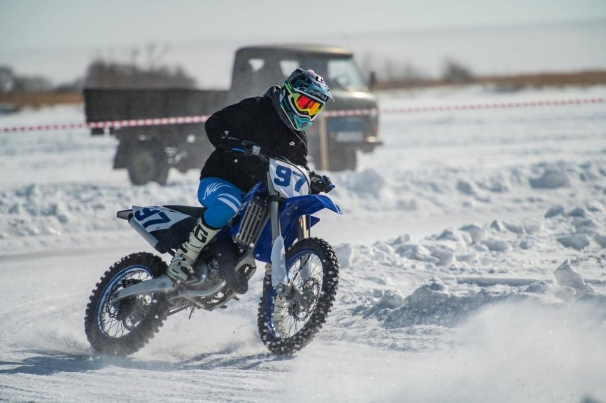 Мотокросс зимой