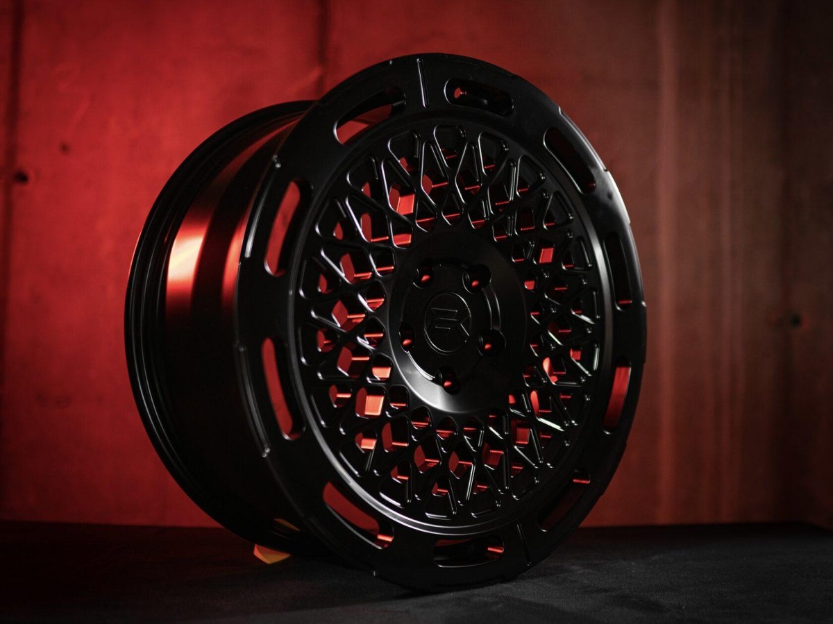 Диски на джип Гранд Чероки hre