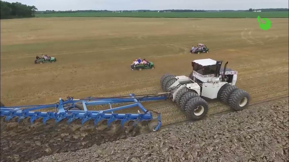 Биг БАД 747 трактор