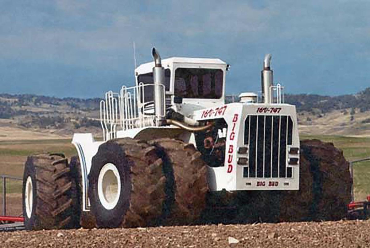 Трактор big Bud 16v-747