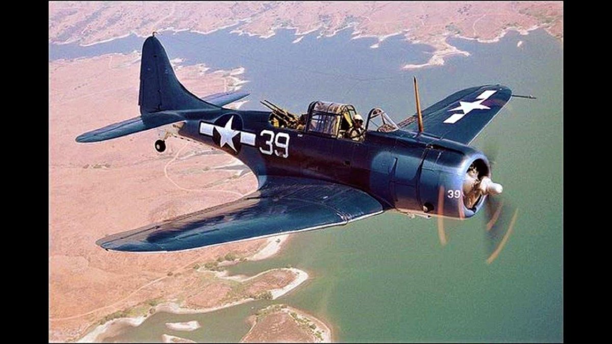 Самолет Дуглас Даунтлесс