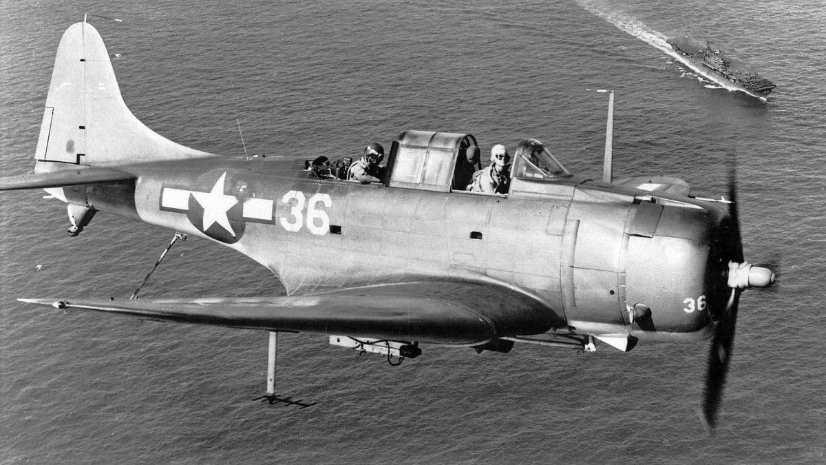 Douglas SBD-5 Dauntless