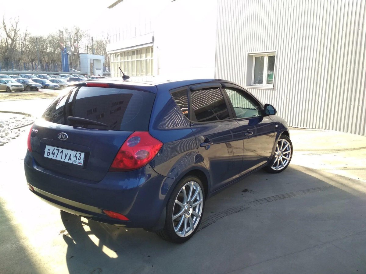 Киа СИД 2008 хэтчбек