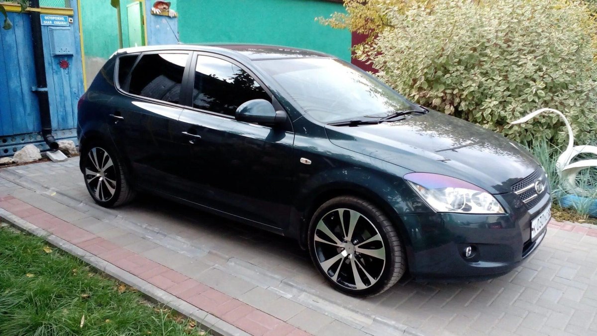 Kia Ceed 2010 r17