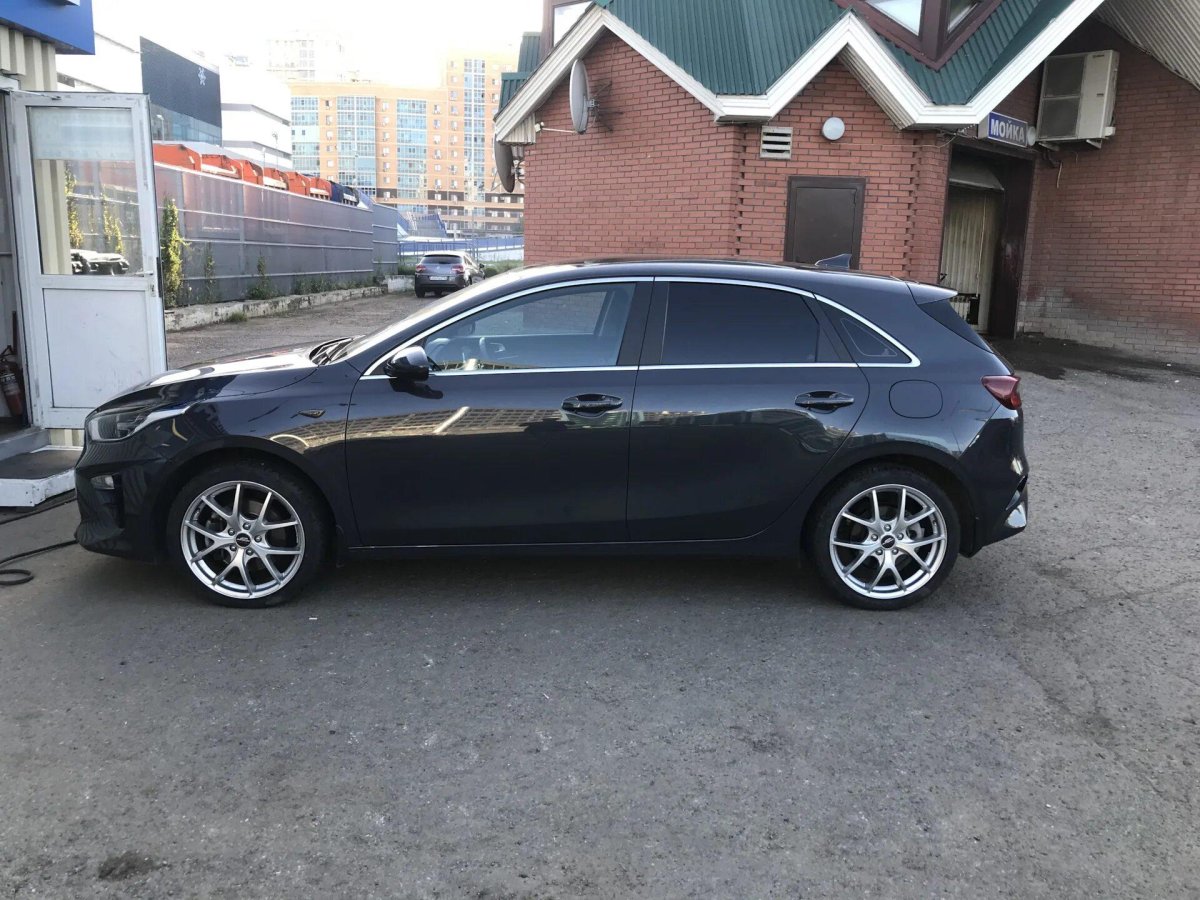 Киа СИД на дисках р 18