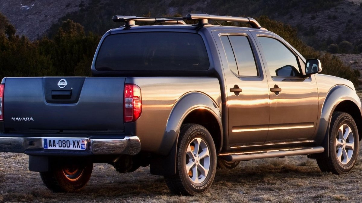 Nissan Armada пикап