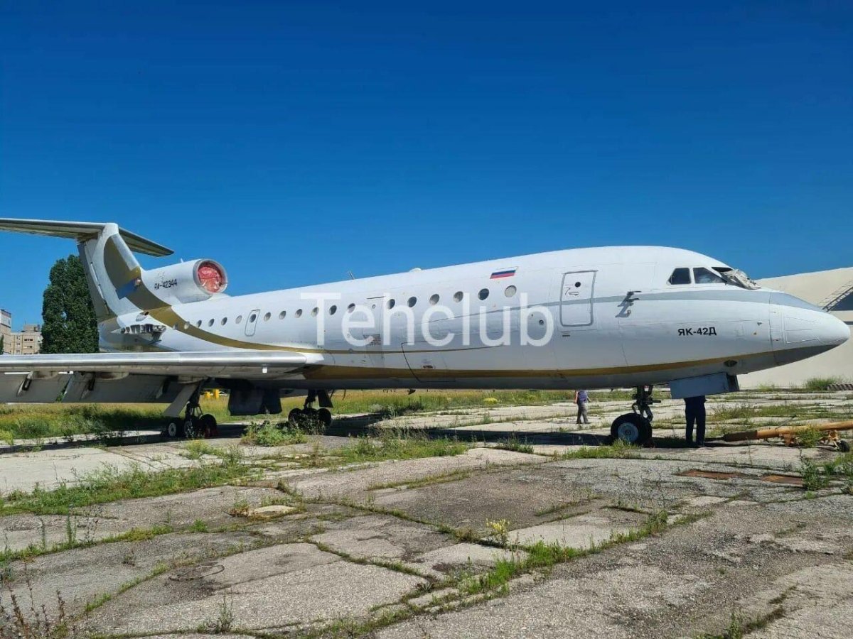 Як42 Саравиа