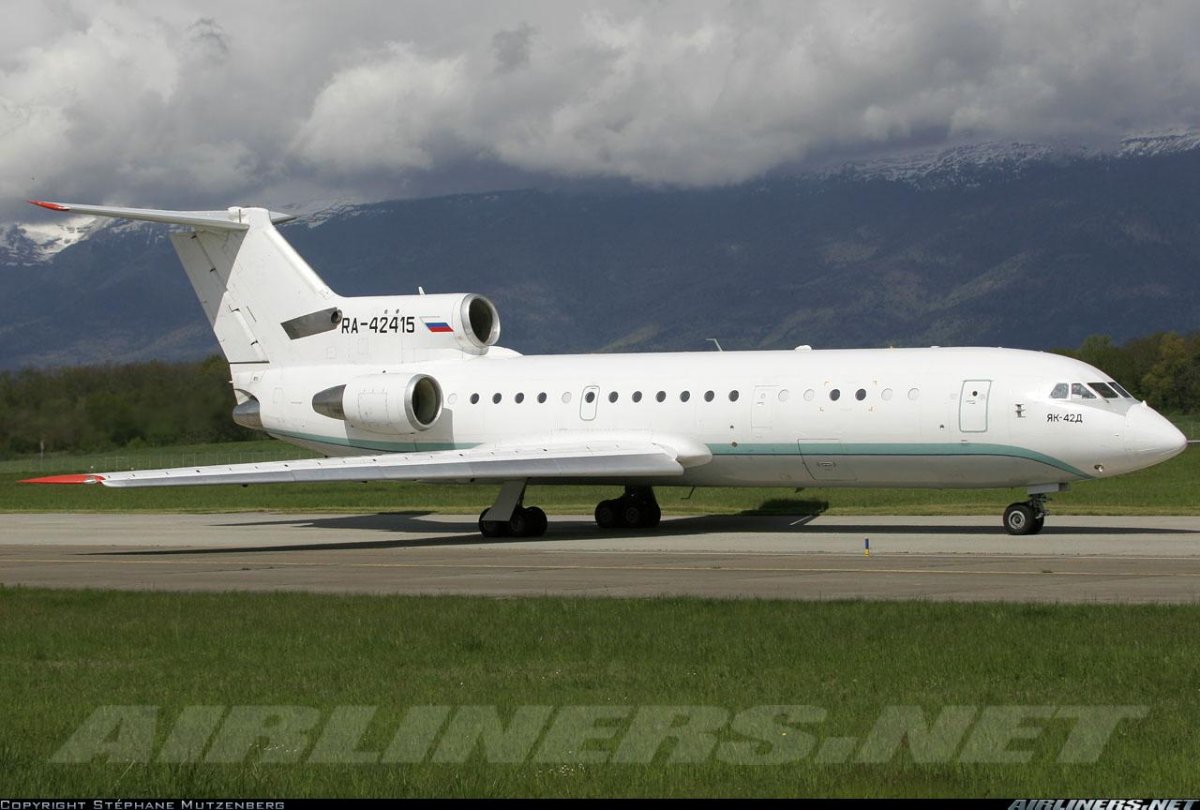 Як 42 Business Jet