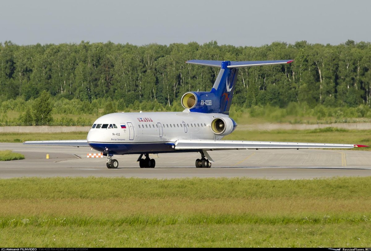 Як-42 Ижавиа салон