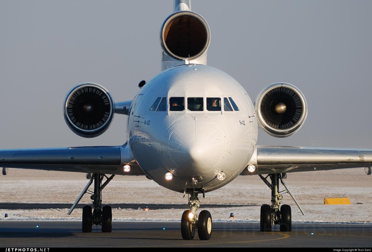 Двигатель як 42