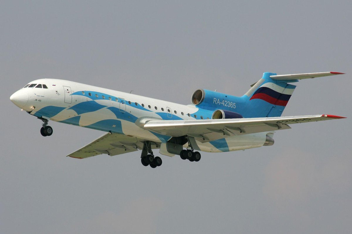 Yakovlev Yak-42d