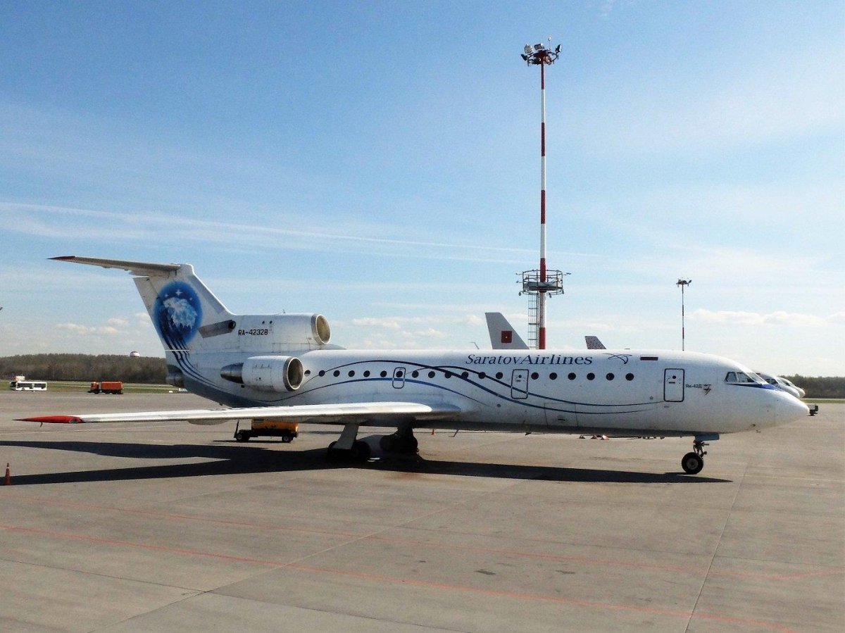 Як-42 пассажирский самолёт КРАСАВИА