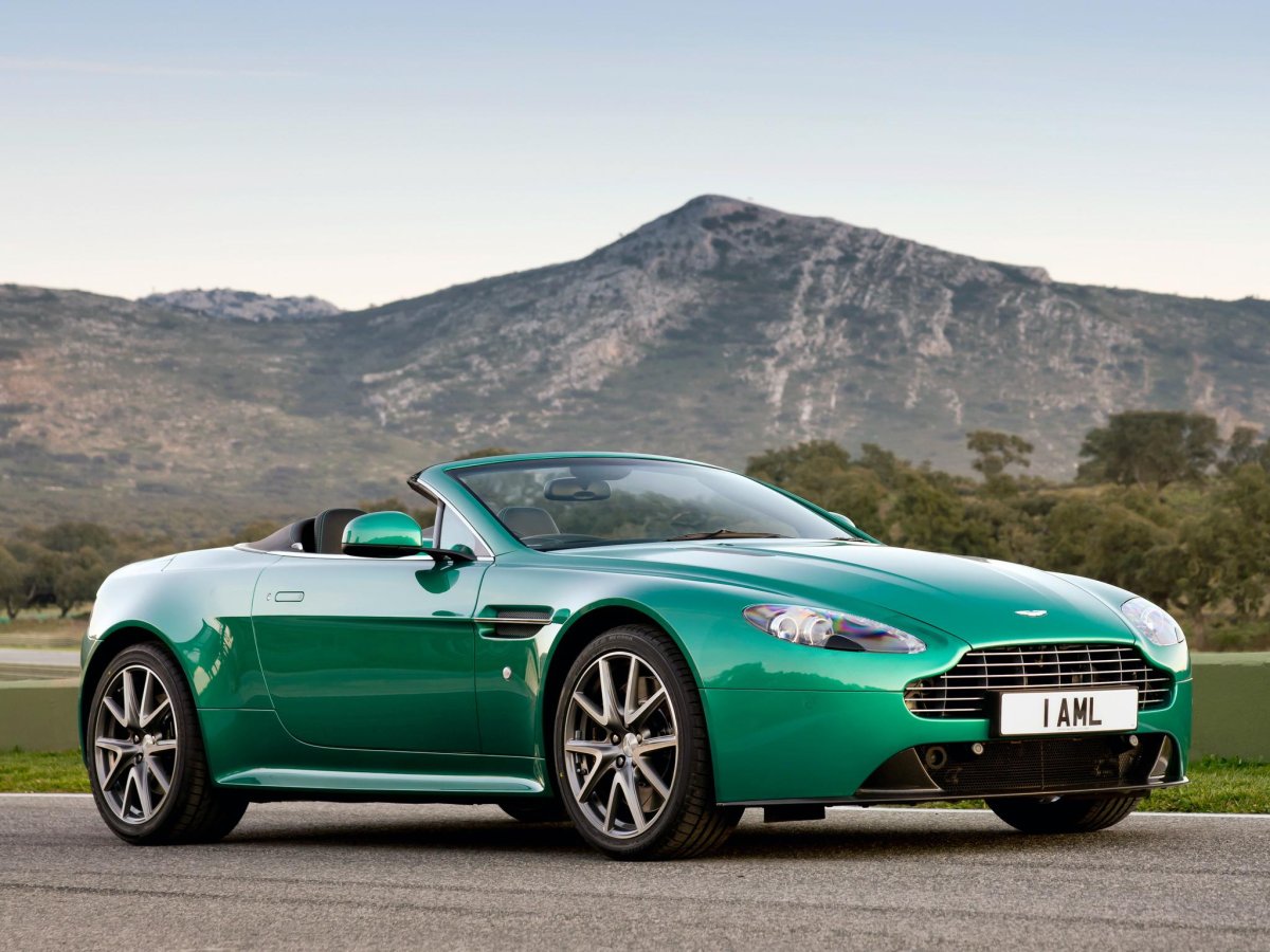 Aston Martin v8 Vantage Roadster