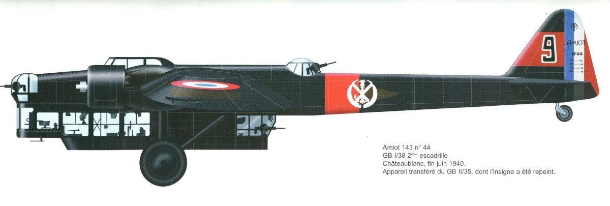 Бомбардировщик Амио 143