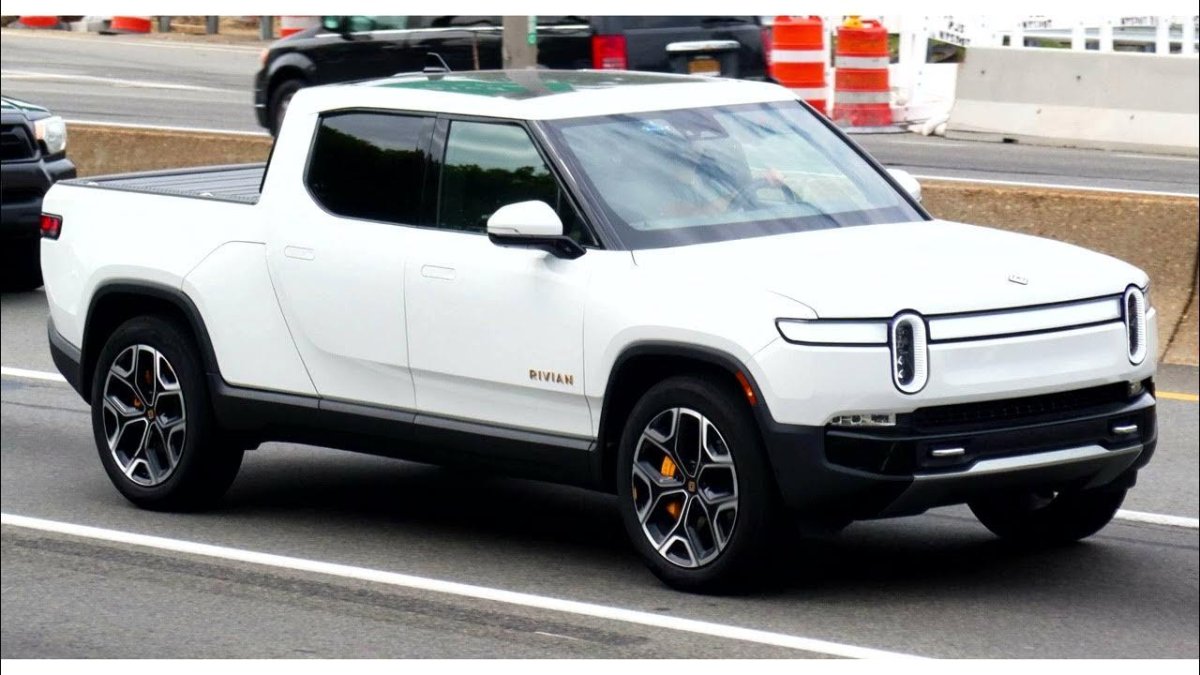 Rivian электромобиль