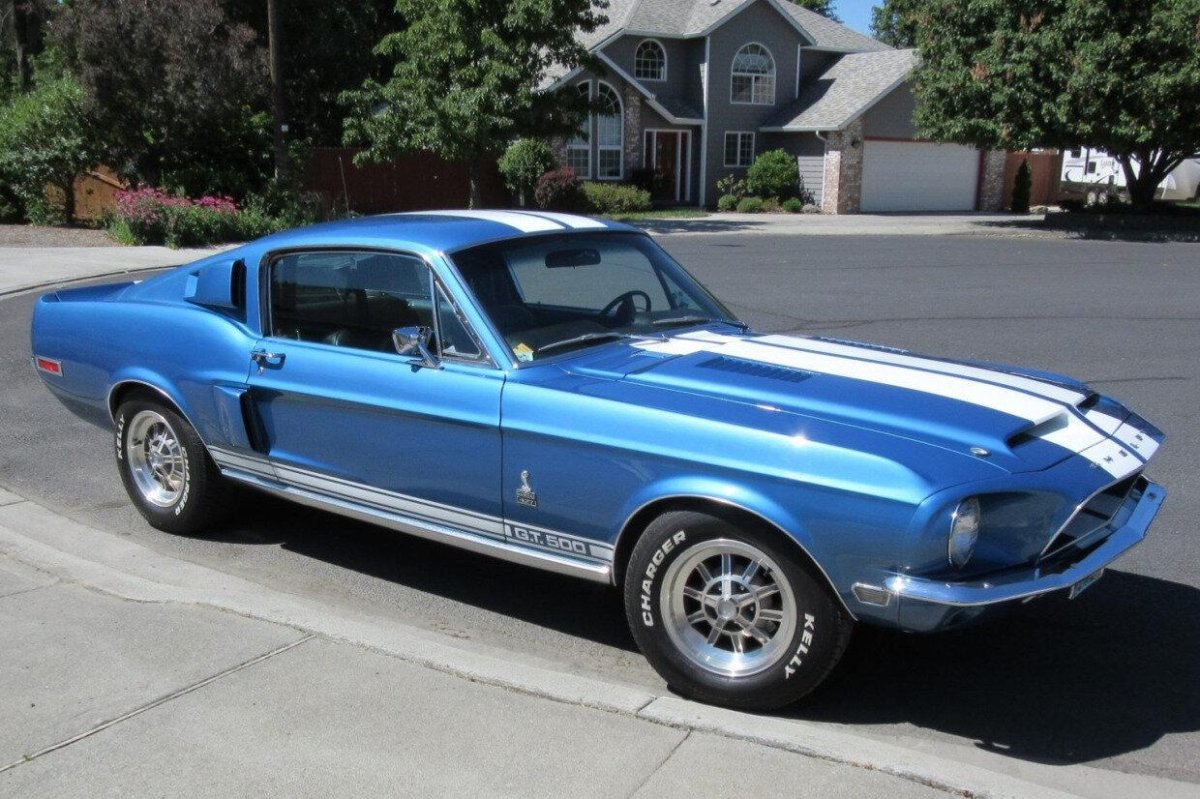 Shelby gt500 68