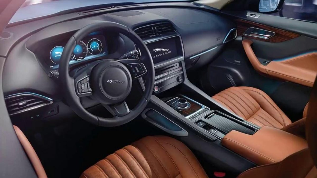 Jaguar f Pace 2019 салон