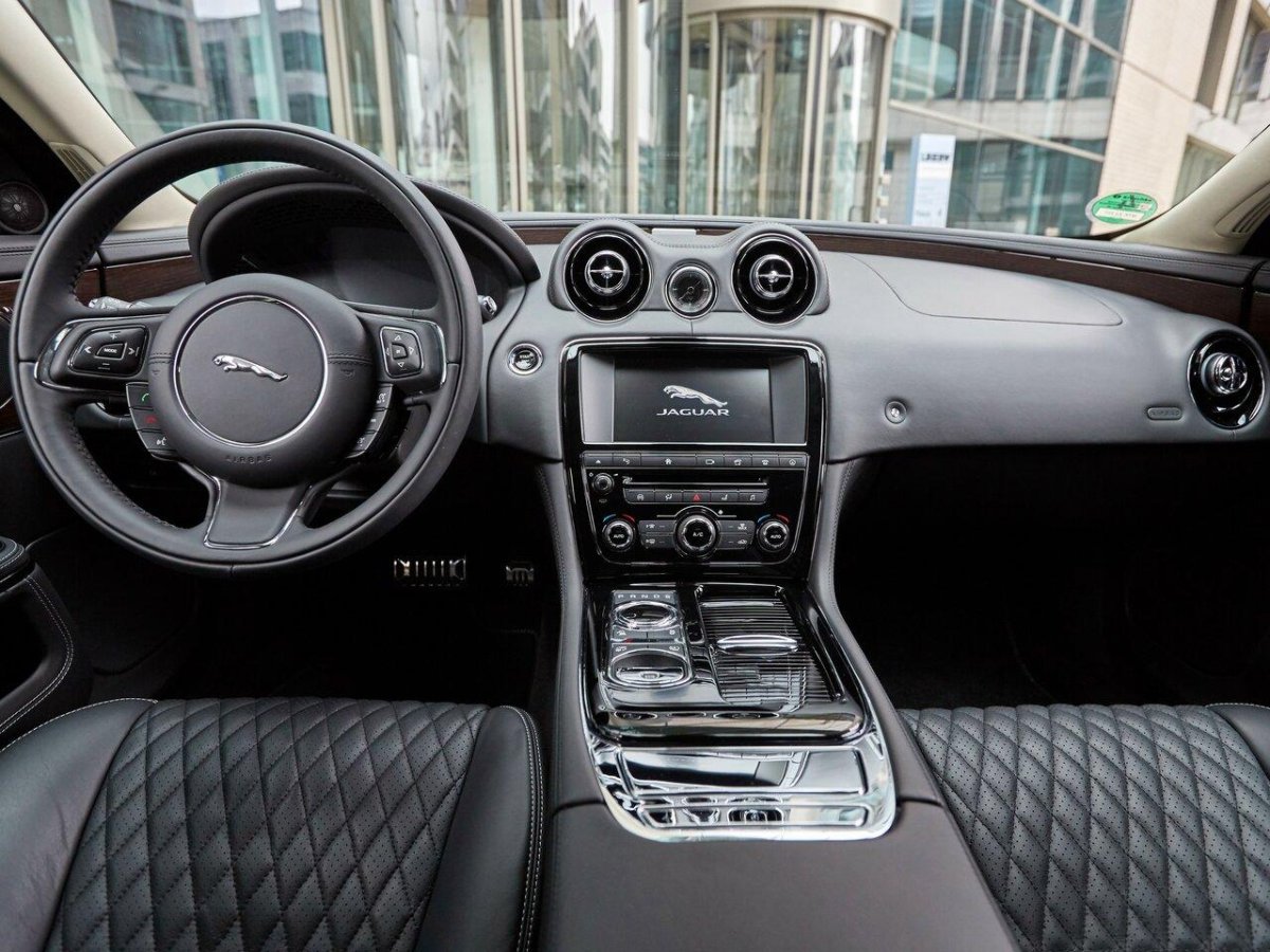 Jaguar XJ x351 салон