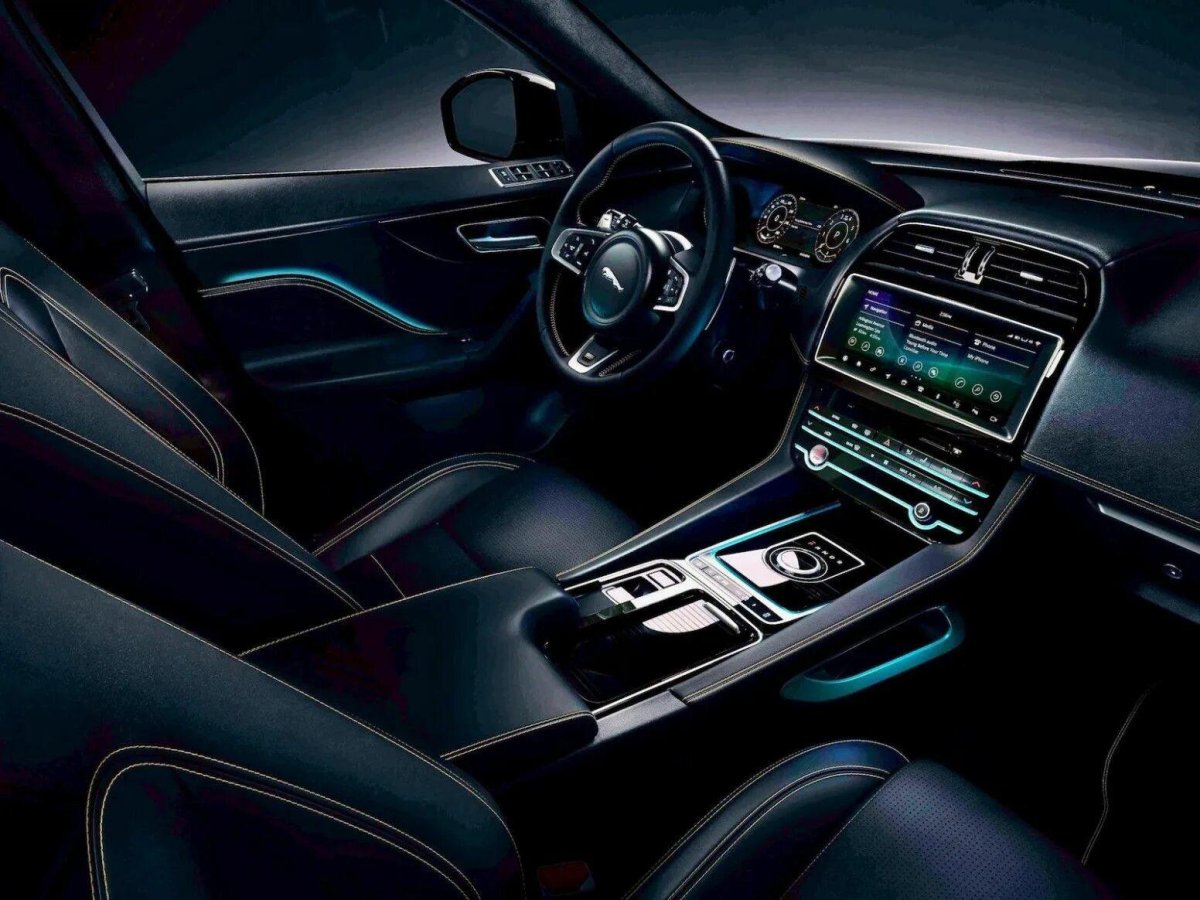 Jaguar f Pace 2019 салон