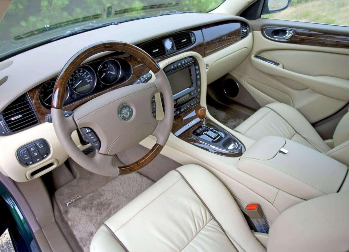 Jaguar XJ 2005 салон