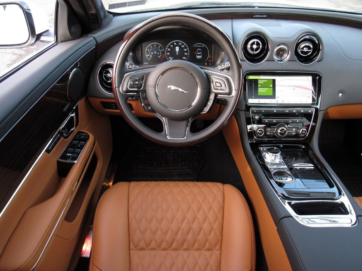 Jaguar XJ 2018 салон