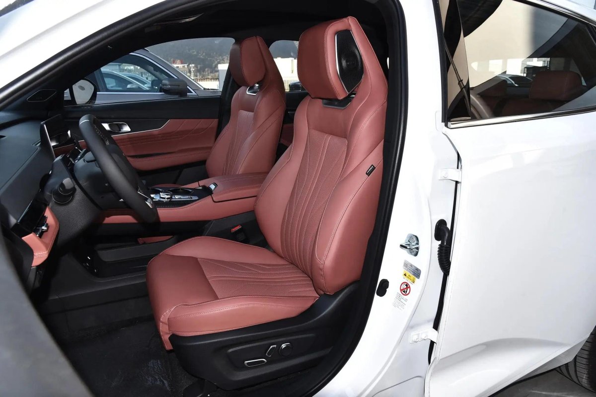 Changan Uni-k сзади