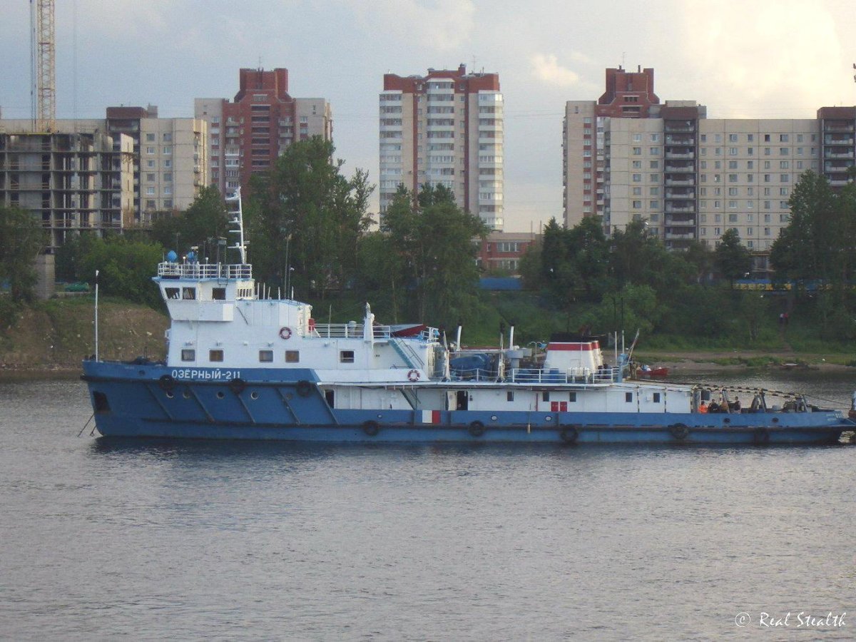 Буксир толкач Озерный 92
