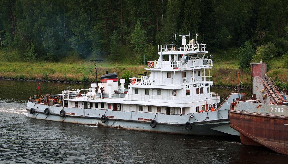 Буксир толкач Сергей Кладько