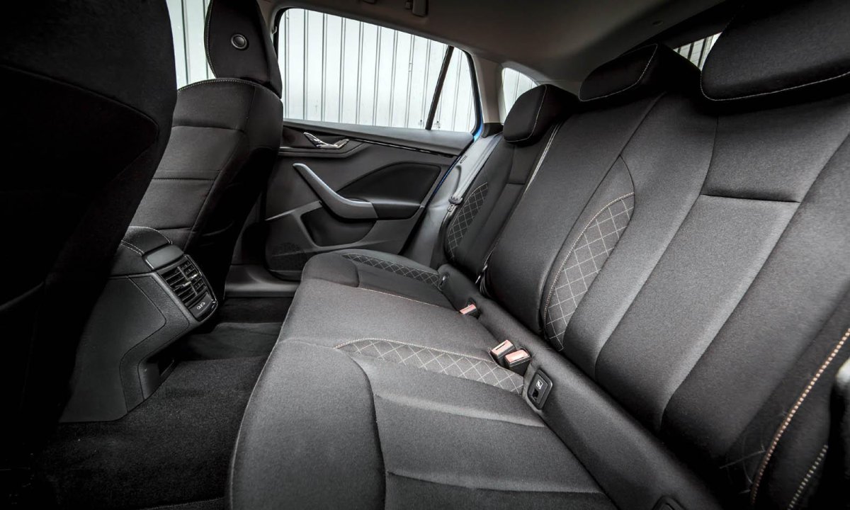 Интерьер Шкода скала