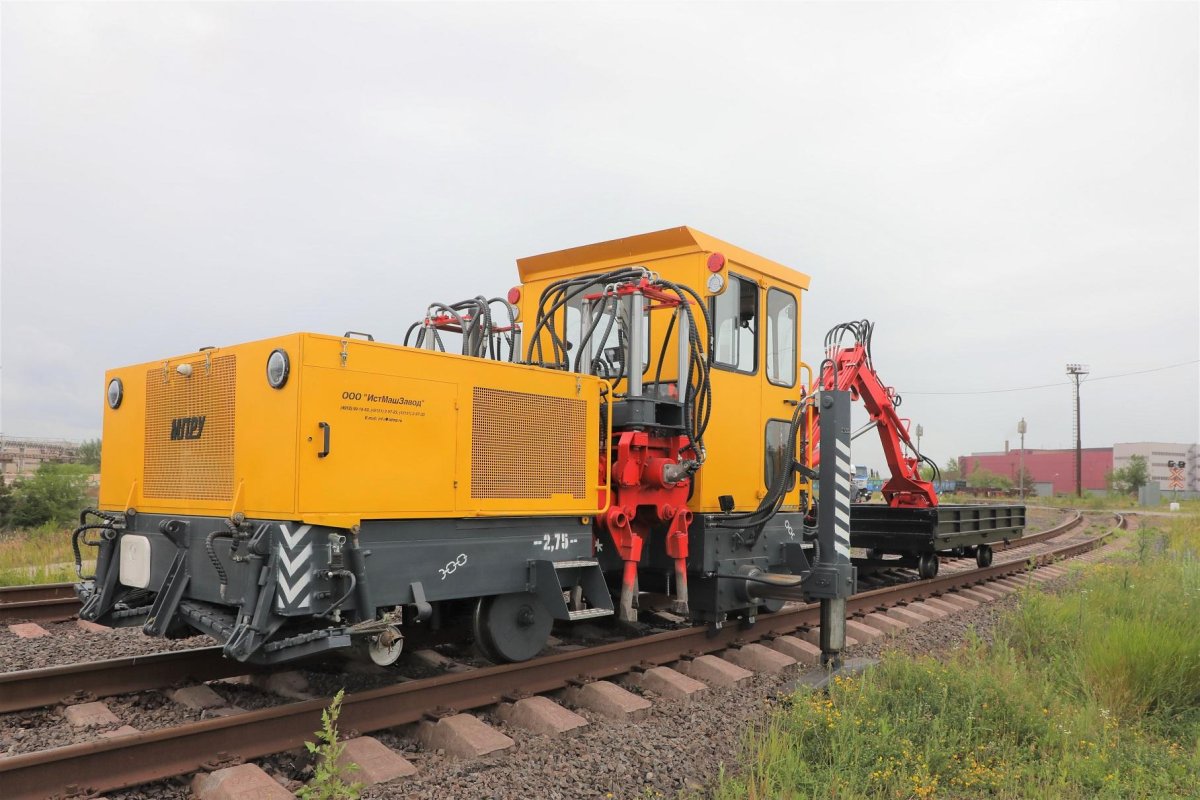 Путевая машина Пума