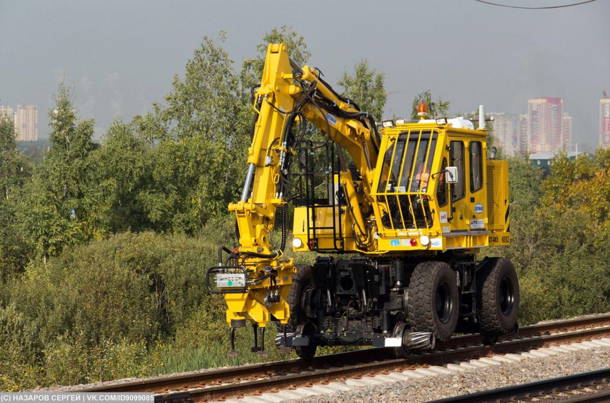 Экскаватор погрузчик KGT-4rs