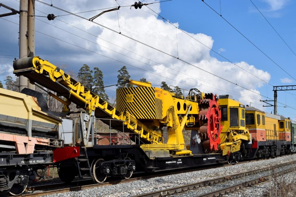 Машина кюветно-траншейная МКТ 1п