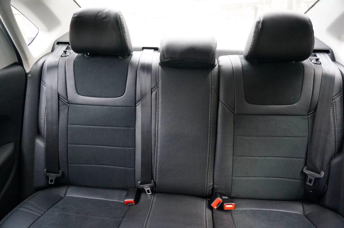 Polo sedan 2016 чехлы