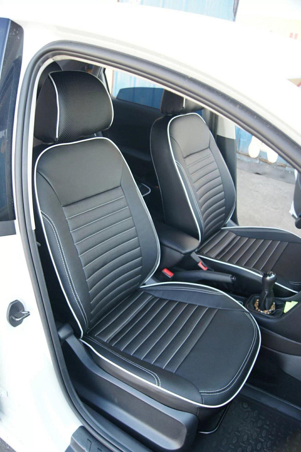 Чехлы на автомобильные сидения Фольксваген поло седан