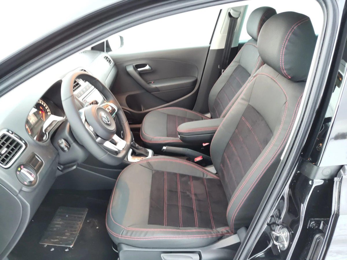 Чехлы поло седан алькантара