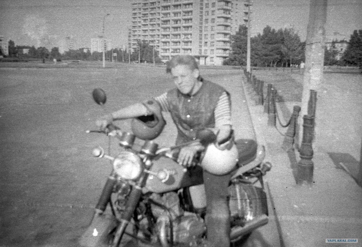 Рокеры 80-х на мотоциклах в СССР