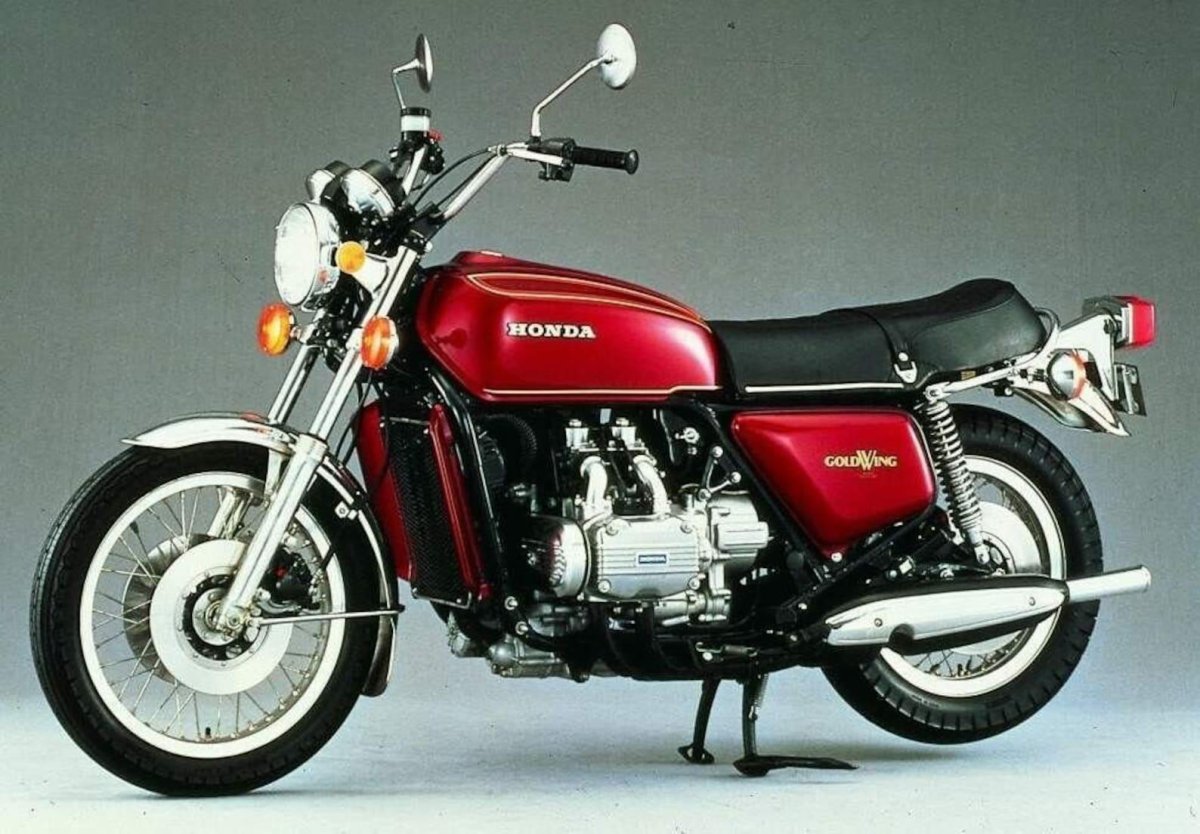 Honda gl1000 Gold Wing 1975
