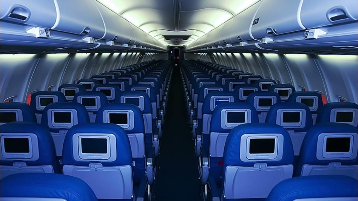 Салон самолета Боинг 737