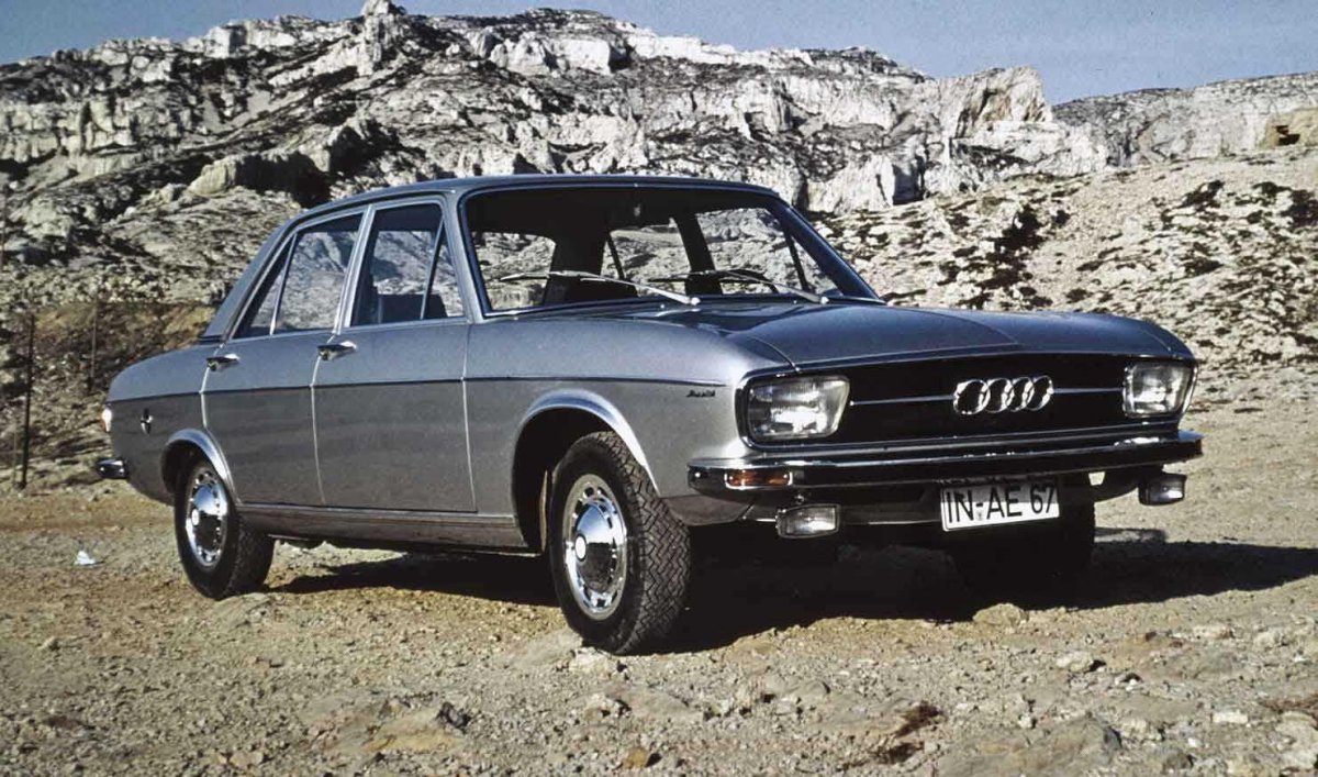 Audi 100 c1