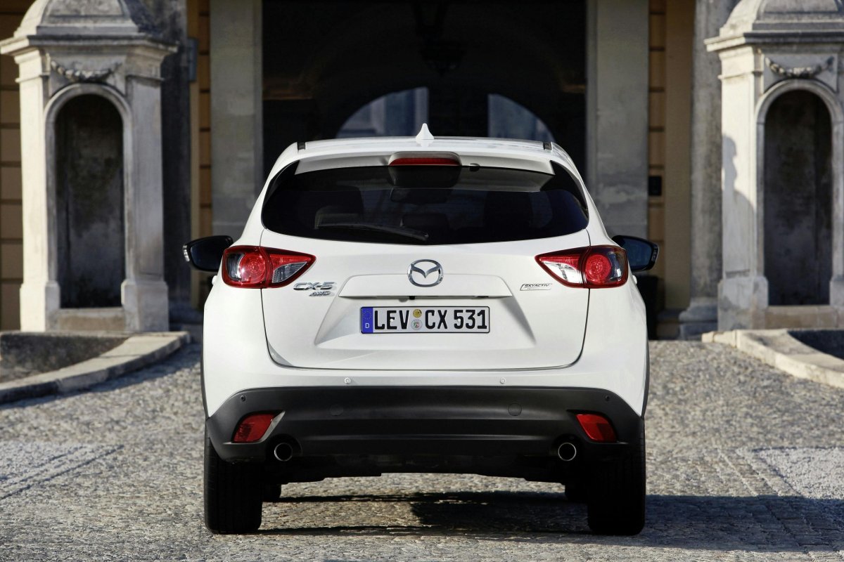 Mazda CX 5 сзади