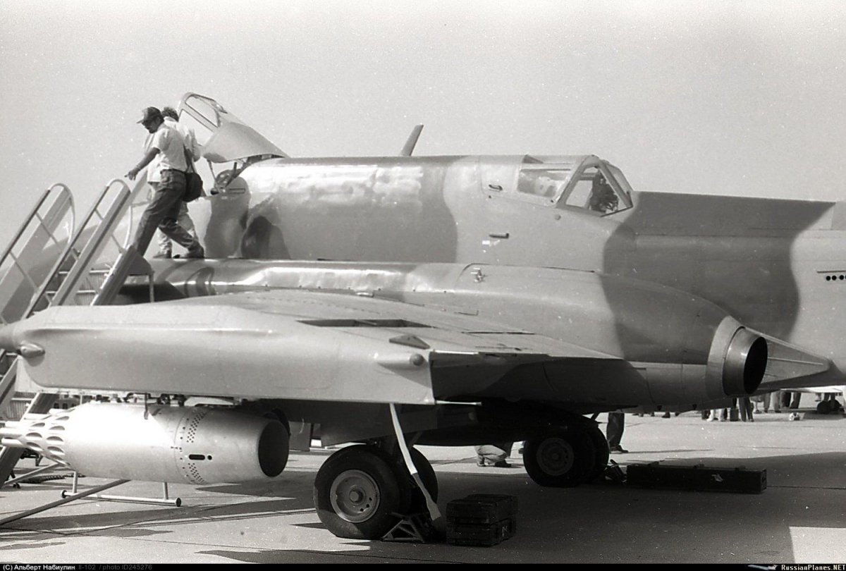Ил 102 самолет