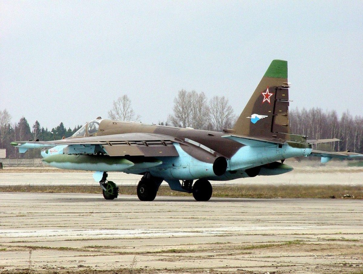 Штурмовик Су-25 Грач