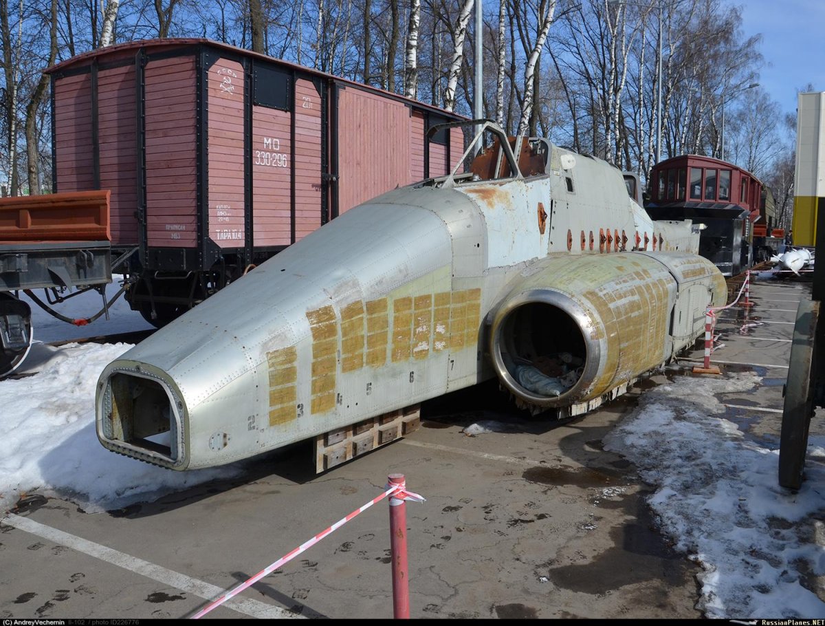 Экспериментальный Штурмовик ил-102