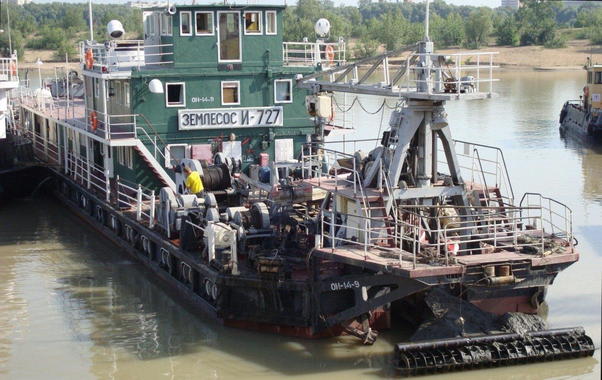 Иртышский 504 земснаряд